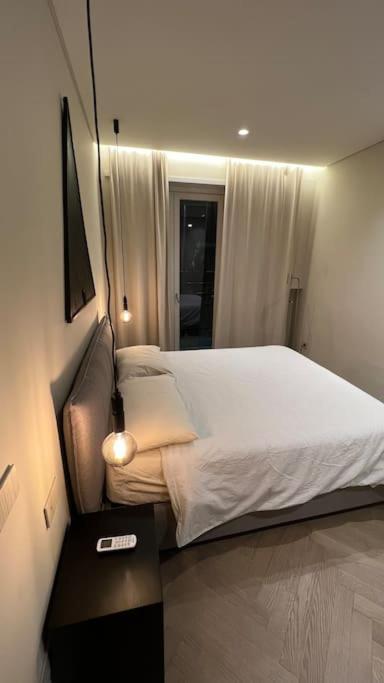 Duca Dei Navigli - Luxury Apartment In Милано Екстериор снимка