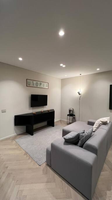 Duca Dei Navigli - Luxury Apartment In Милано Екстериор снимка