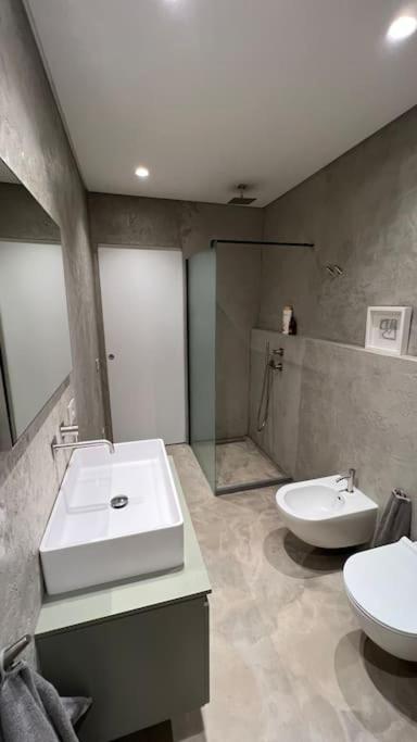 Duca Dei Navigli - Luxury Apartment In Милано Екстериор снимка