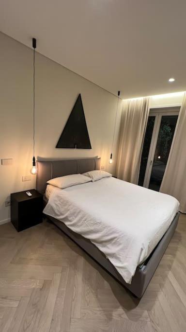 Duca Dei Navigli - Luxury Apartment In Милано Екстериор снимка