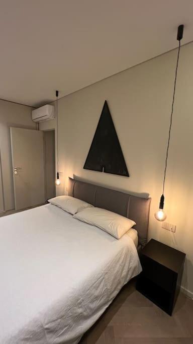 Duca Dei Navigli - Luxury Apartment In Милано Екстериор снимка